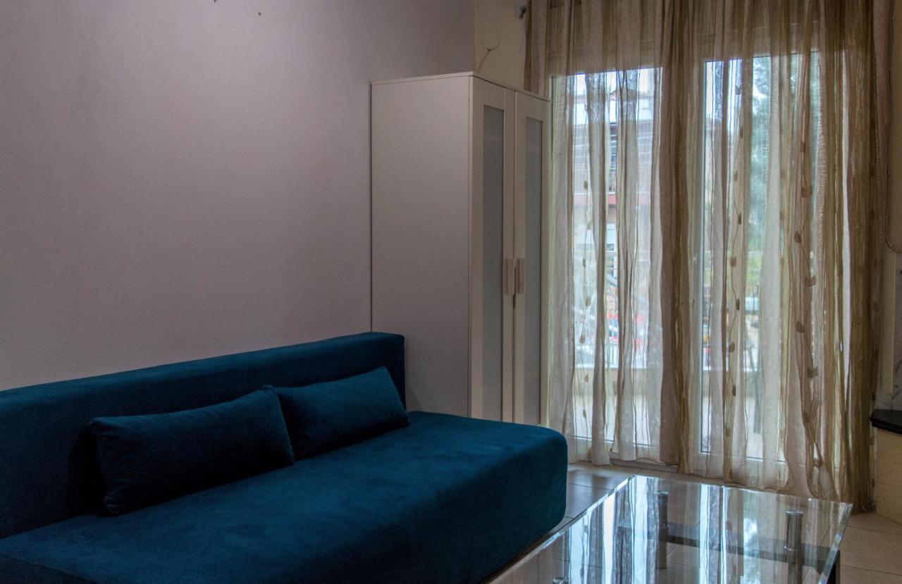 Roses Apartments เนอา มิคานิโอนา ภายนอก รูปภาพ